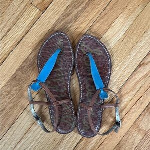 Sam Edelman Brown Croc-Textured Thong Sandals with Blue Toe Strap